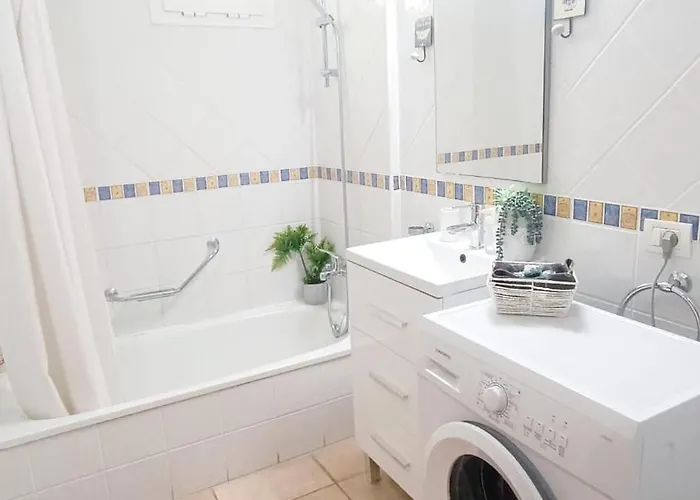 Mara's House With Heated Pool, Air Con And Second Mezzanine Bedroom Apartman Los Cristianos