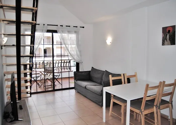 Mara's House With Heated Pool, Air Con And Second Mezzanine Bedroom