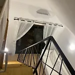 Mara's House With Heated Pool, Air Con And Second Mezzanine Bedroom 아파트